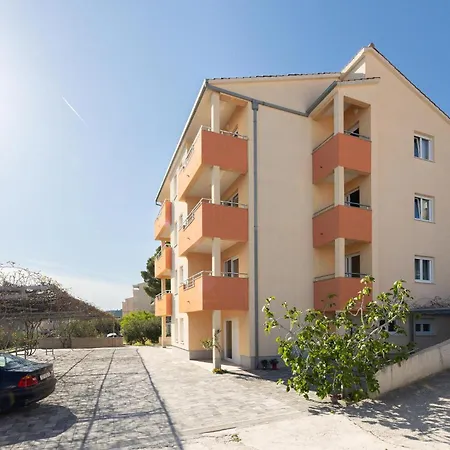 1 Bedroom Amazing In *