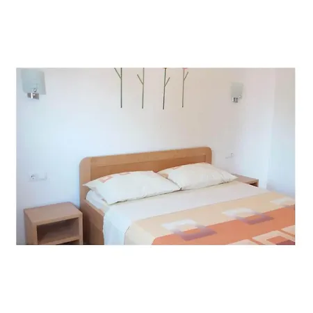 1 Bedroom Amazing In Apartment Duce